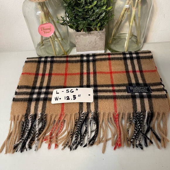 💯 %Cashmere Burberrys of London Made in England❤️ - Picture 3 of 6